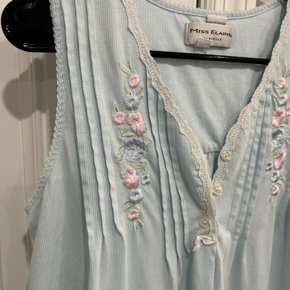 Miss Elaine Soft Blue Floral Embroidered Sleeveless Nightgown Size S Feminine - Picture 4 of 9